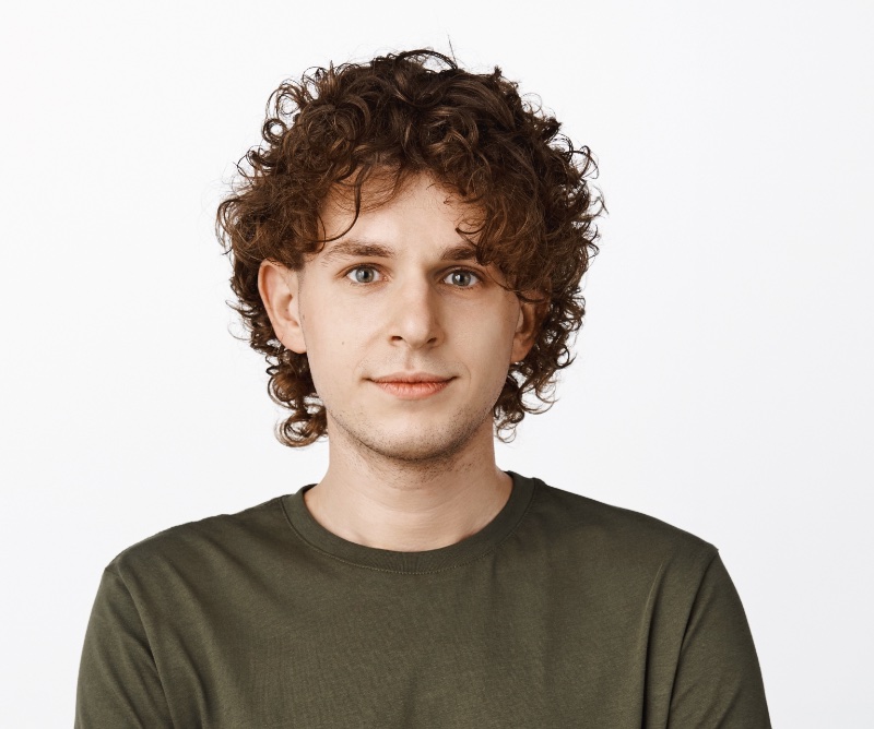 Curly Wolfcut Men: Ultimate Style Guide 2025